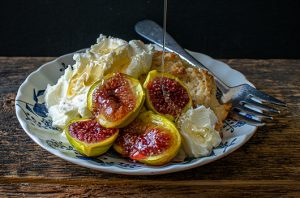 Broiled Figs With Shortcake