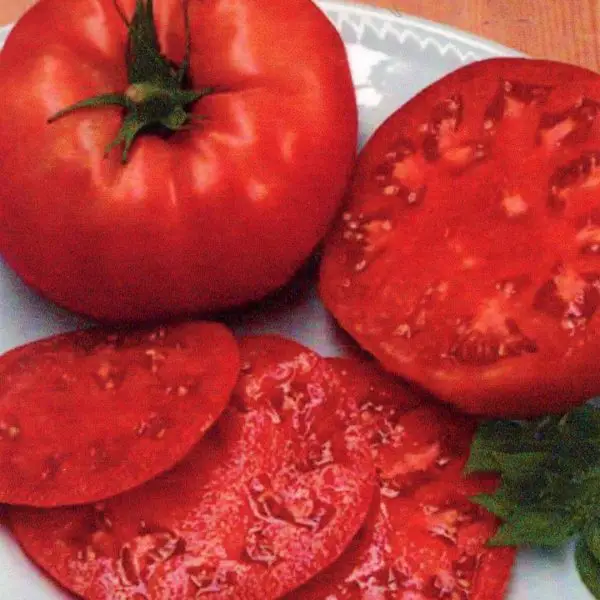Beefsteak tomato, whole and sliced